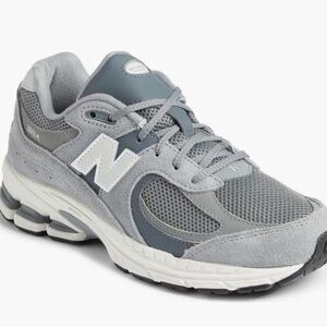 New Balance 2002 gray Shoes